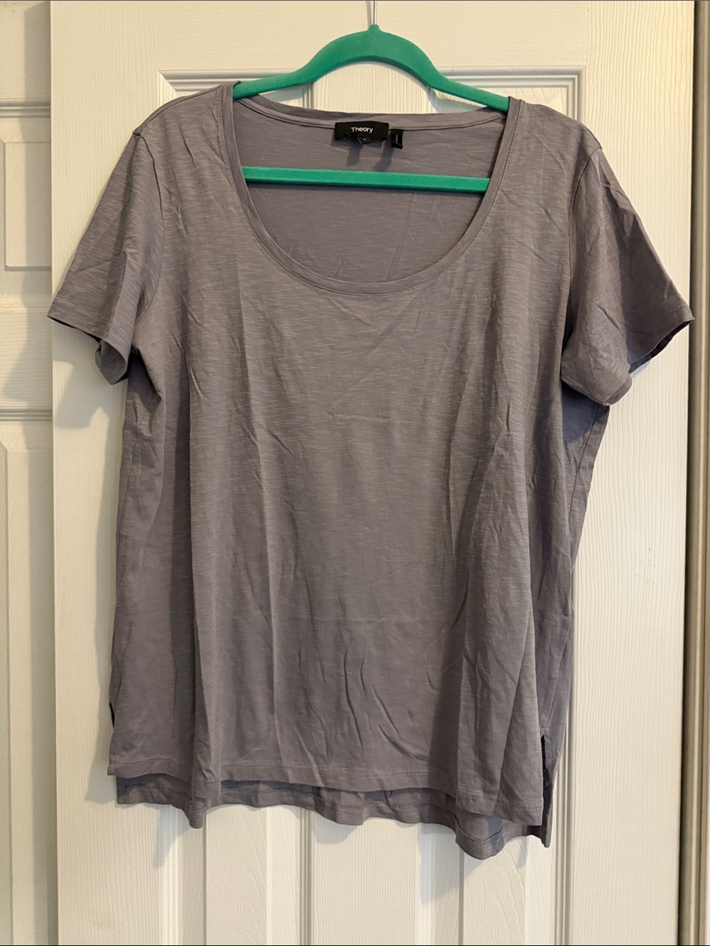Theory Short Sleeve Scoop Neck Tee in Light Gray Tunic cut L